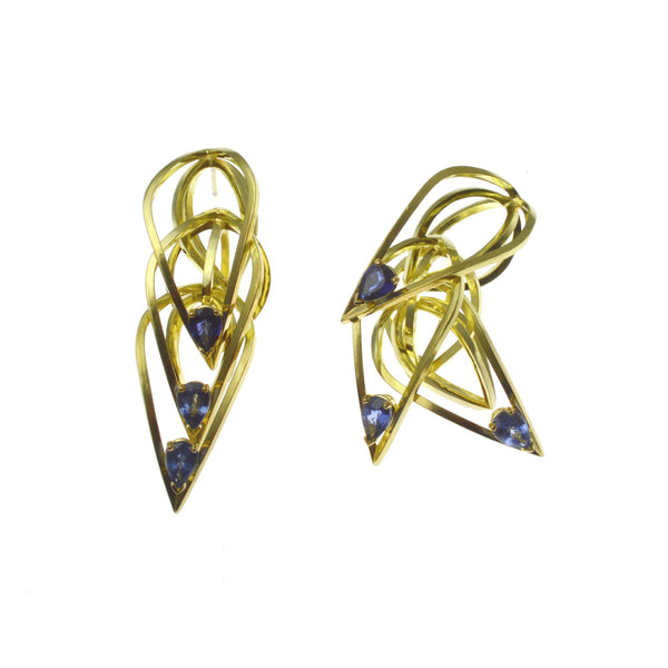 Tighra Earrings in 18k Gold with Blue Sapphires