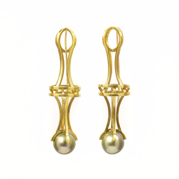 Vertebrae Pearl Earrings, 18k Green Gold with Pistachio color Tahitian Pearl