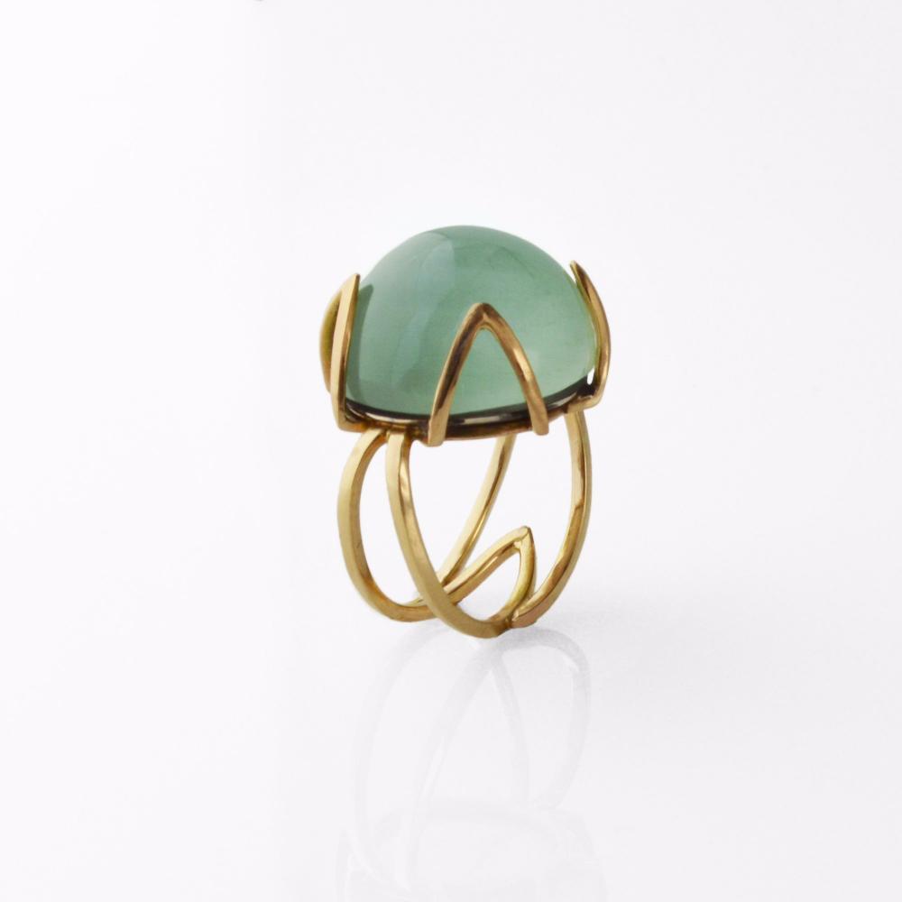 Golden Architectural Elegance with shimmering Cats Eye Aquamarine