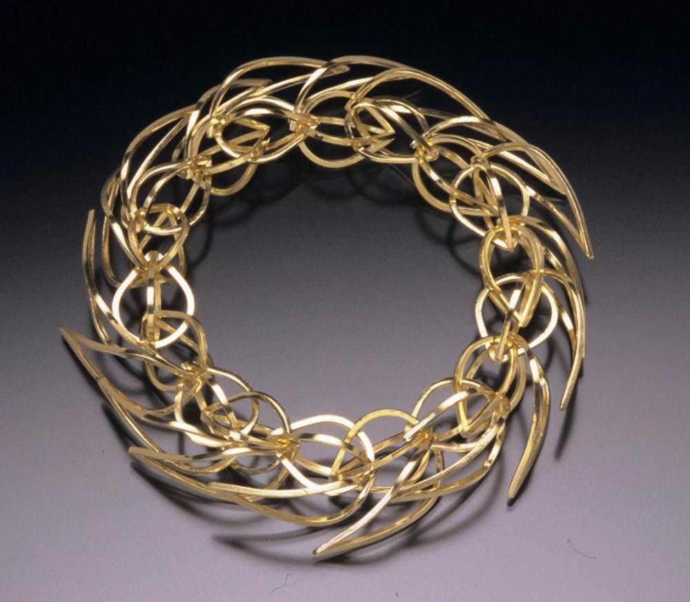 Golden Tighra Link Bracelet